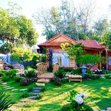 Sora Homestay Pleiku Exterior foto