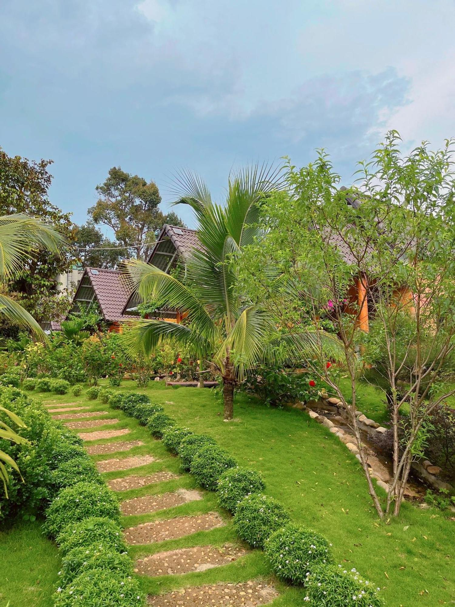 Sora Homestay Pleiku Exterior foto